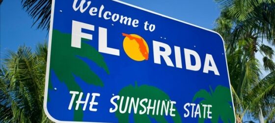 “California Here We Go” Sing Residents Headed to Florida